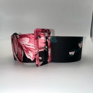 Pinup Couture 2 Inch Grommet Belt in Black and Pink Floral